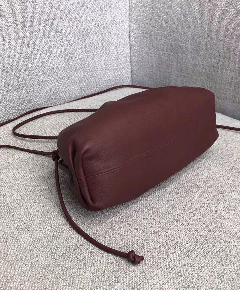 Bottega Veneta The Pouch In Butter Calf Clutch Dark Red